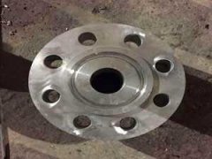 法蘭不能長(zhǎng)期存放，應(yīng)作按期檢查